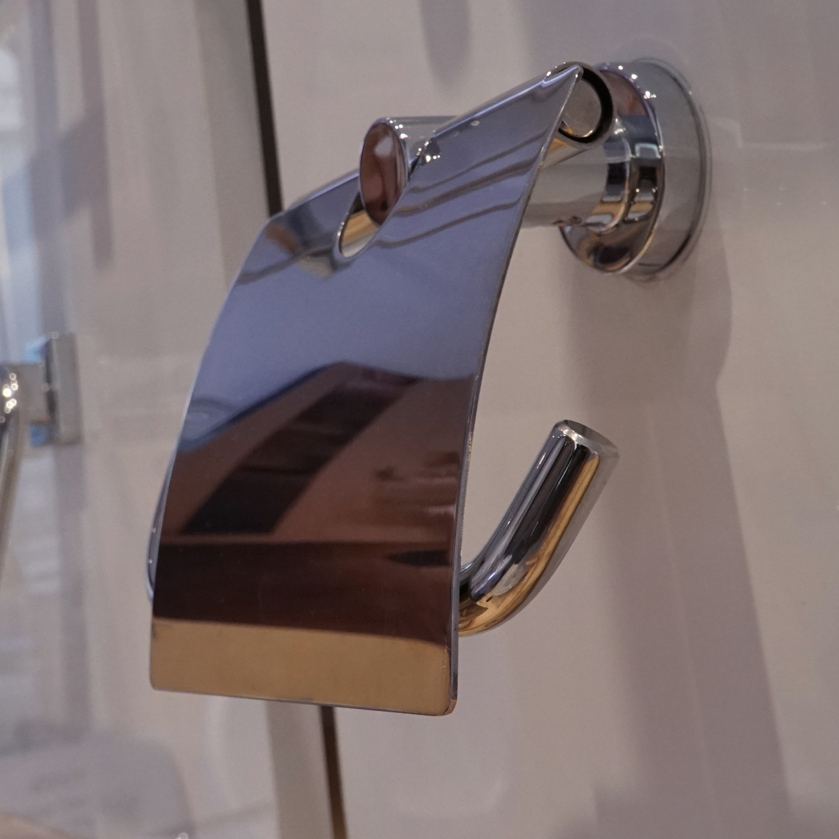 Bộ phụ kiện nhà tắm TOTO YS406N5V (5 món)