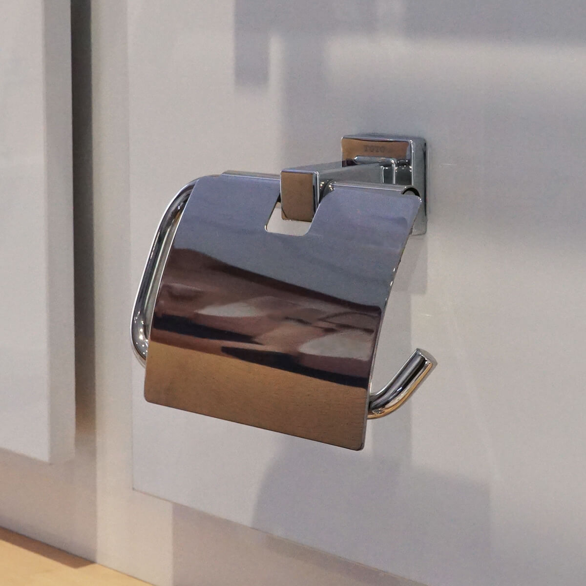 Bộ phụ kiện nhà tắm TOTO YS408N5V (5 món)