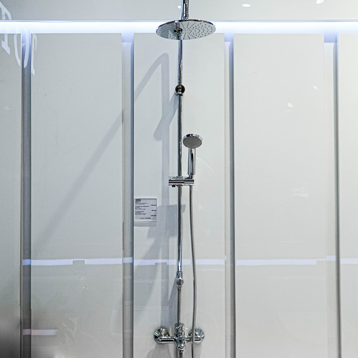 Sen cây tắm đứng nóng lạnh TOTO DM907CS TVSM104NSR