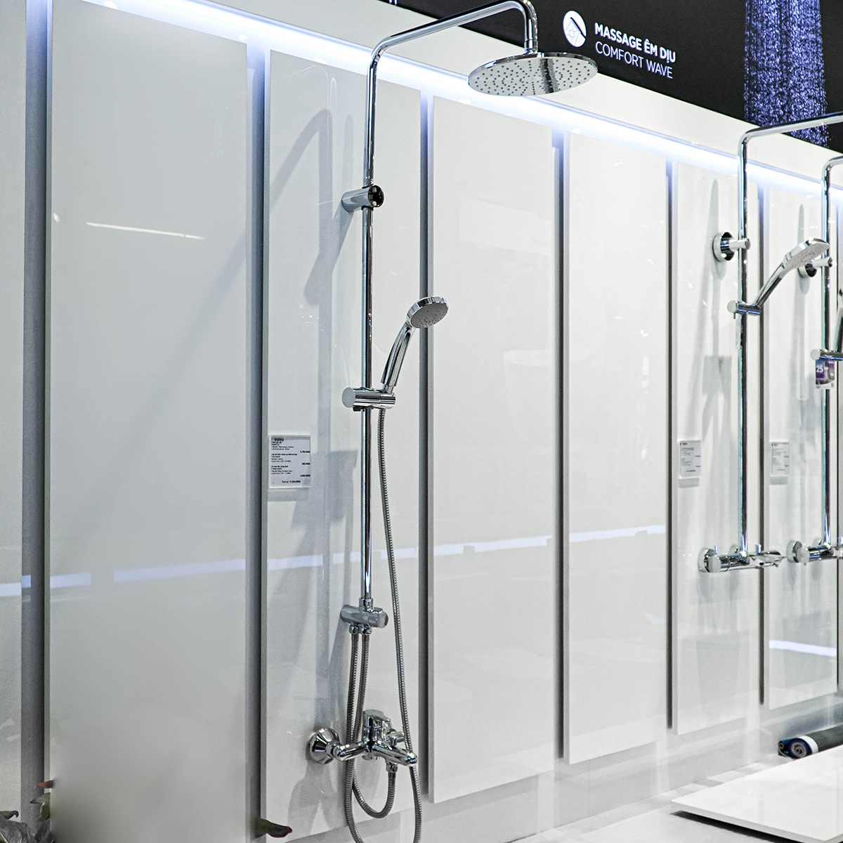 Sen cây tắm đứng nóng lạnh TOTO DM907CS TVSM104NSR