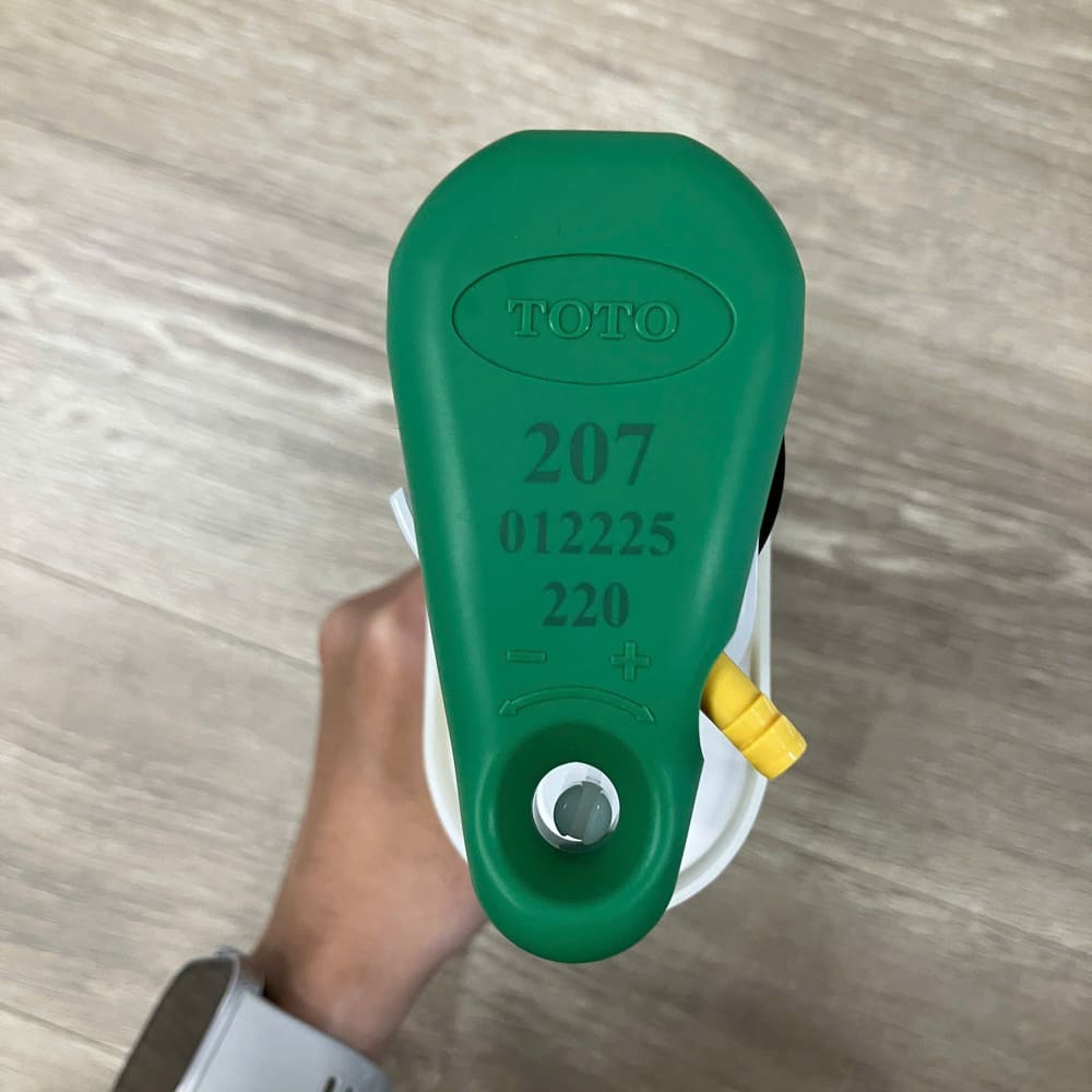 Van cấp bồn cầu TOTO HF9B208A (CS300D, CS320D, CS325D, CS660D, CS818D, CS819DR, CS945DN)