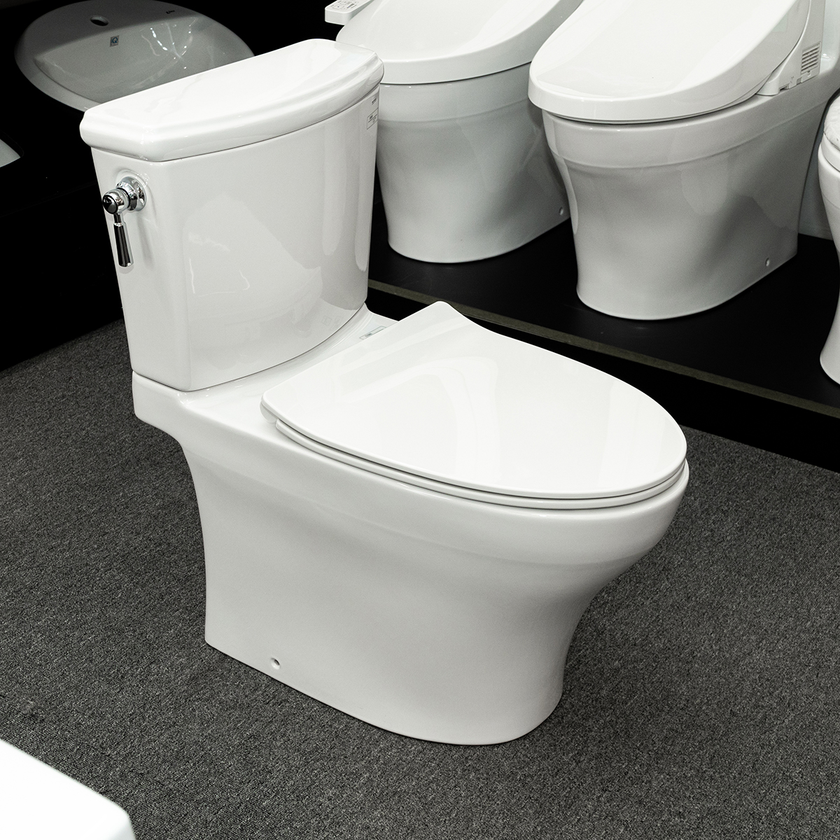 Bồn cầu 2 khối TOTO CS986GT8 nắp đóng êm TC600VS