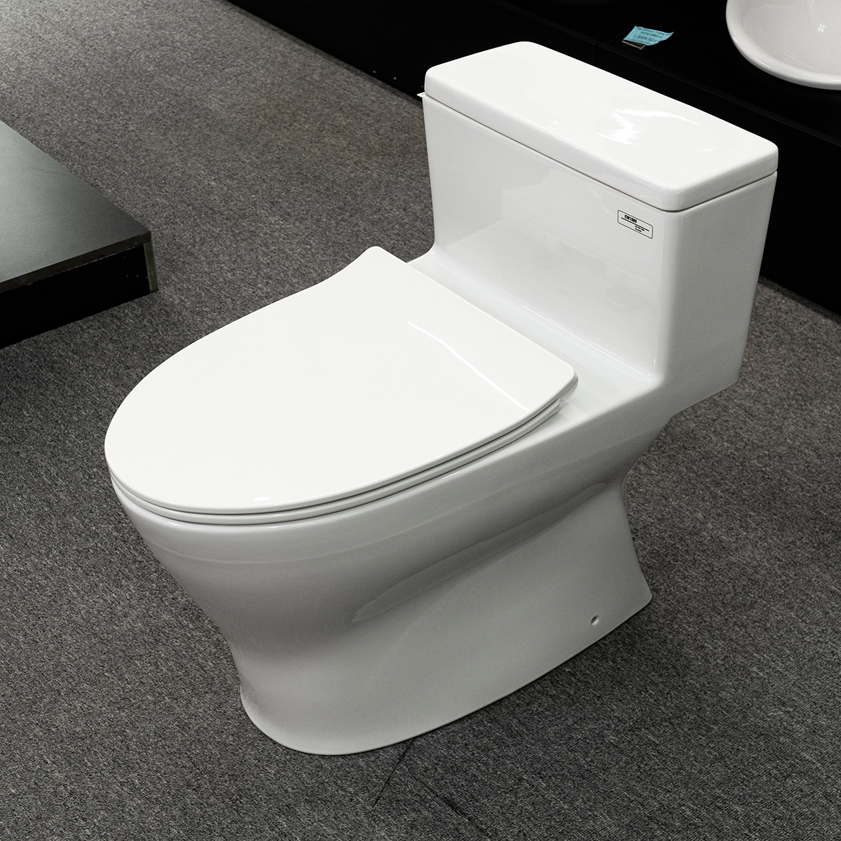 Bồn cầu 1 khối TOTO MS188VKT8 T53P100VR nắp đóng êm TC600VS