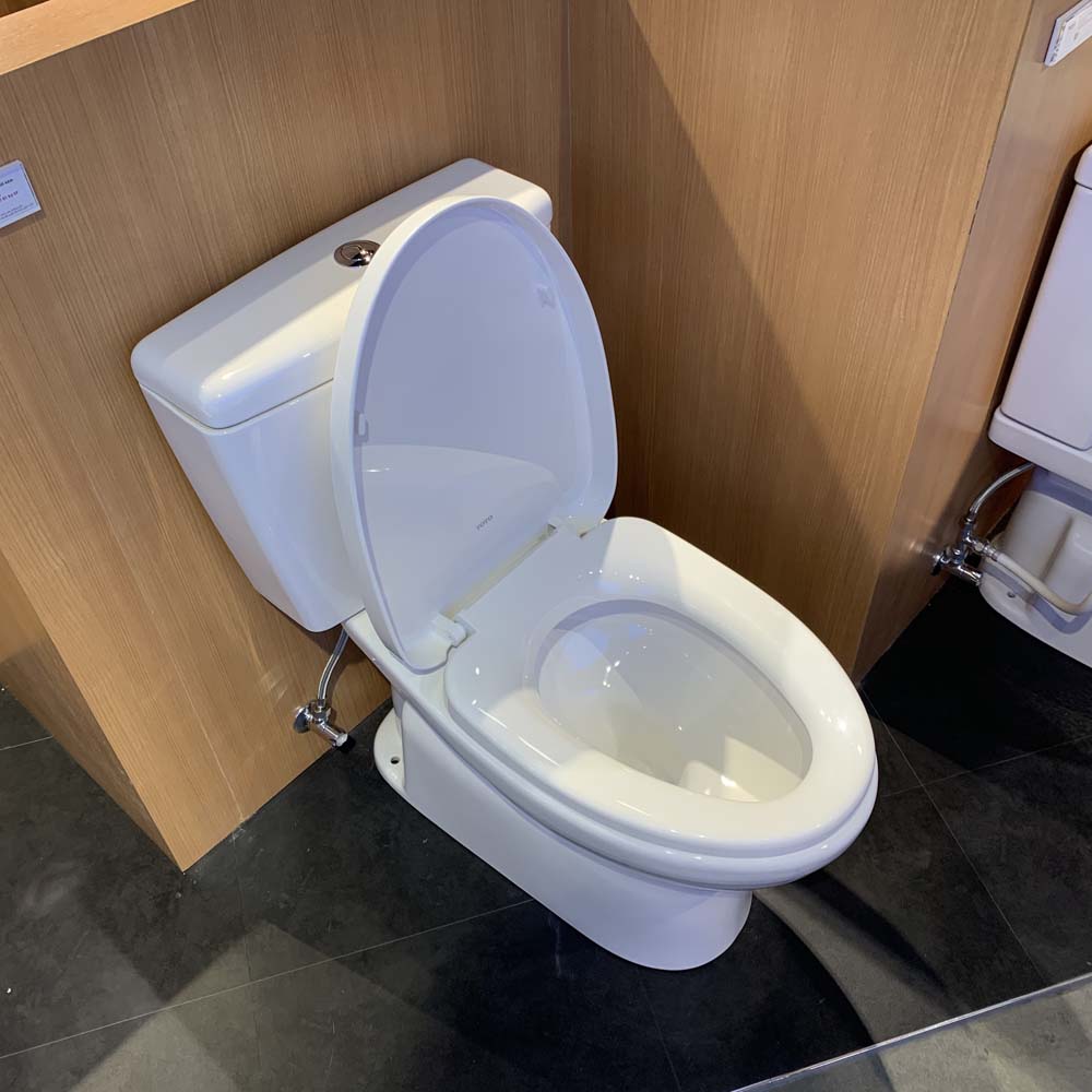 Bồn cầu 2 khối TOTO CS300DRT3 nắp đóng êm TC385VS