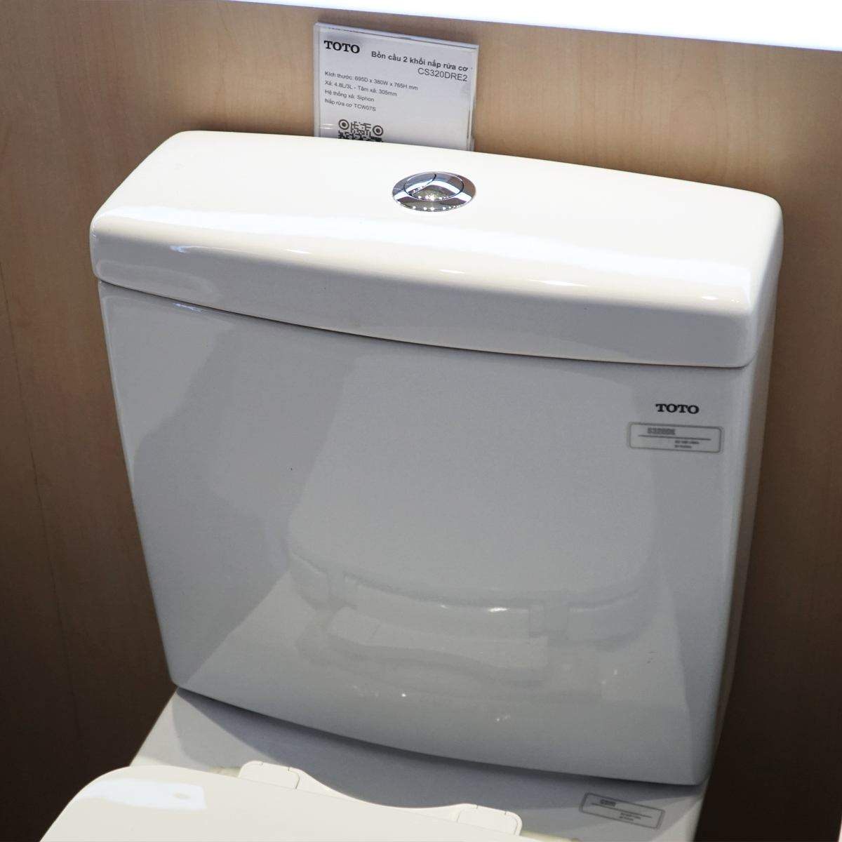 Bồn cầu 2 khối TOTO CS320DRT10 nắp đóng êm TC395VS