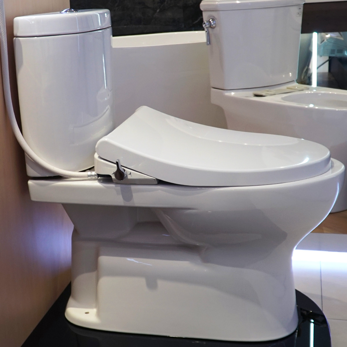 Bồn cầu TOTO CS325DRE4 2 khối nắp rửa cơ TCW1211A