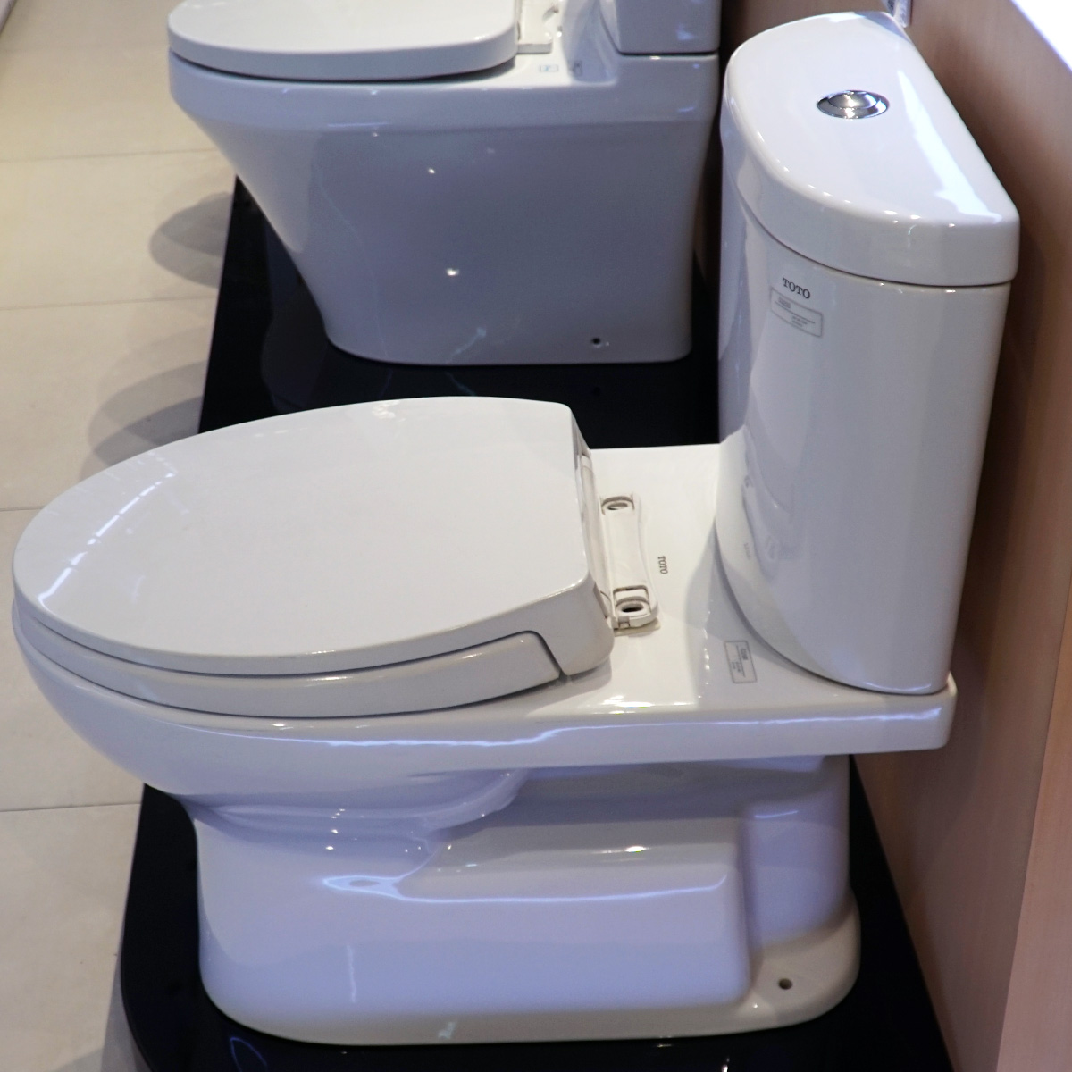 Bồn cầu 2 khối TOTO CS325DRT2 nắp đóng êm TC393VS