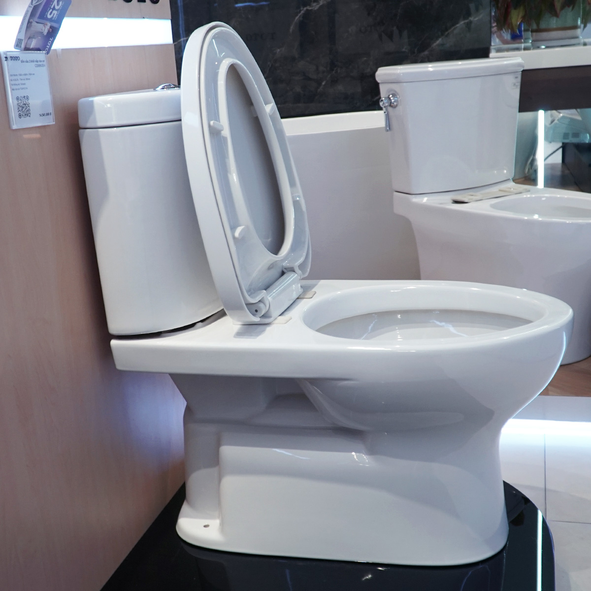 Bồn cầu 2 khối TOTO CS325DRT3 nắp đóng êm TC385VS