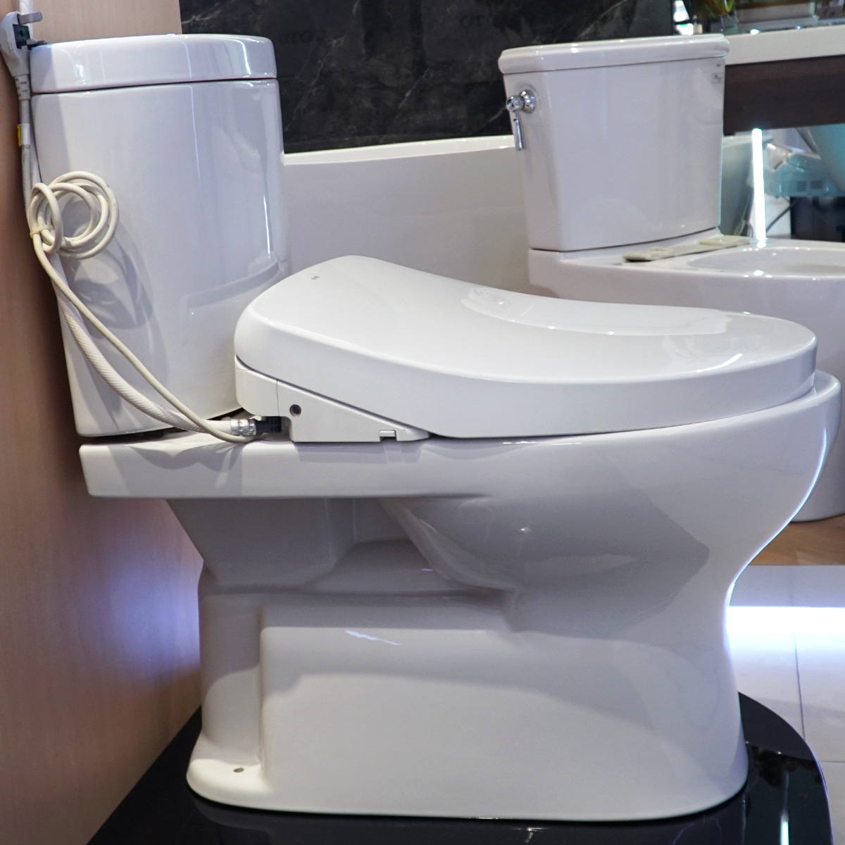 Bồn cầu TOTO CS325DRW11 2 khối nắp điện tử Washlet S7 TCF4911Z