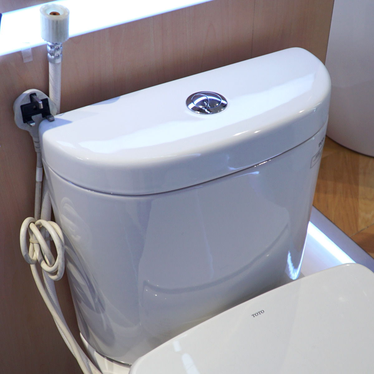 Bồn cầu TOTO CS325DRW11 2 khối nắp điện tử Washlet S7 TCF4911Z