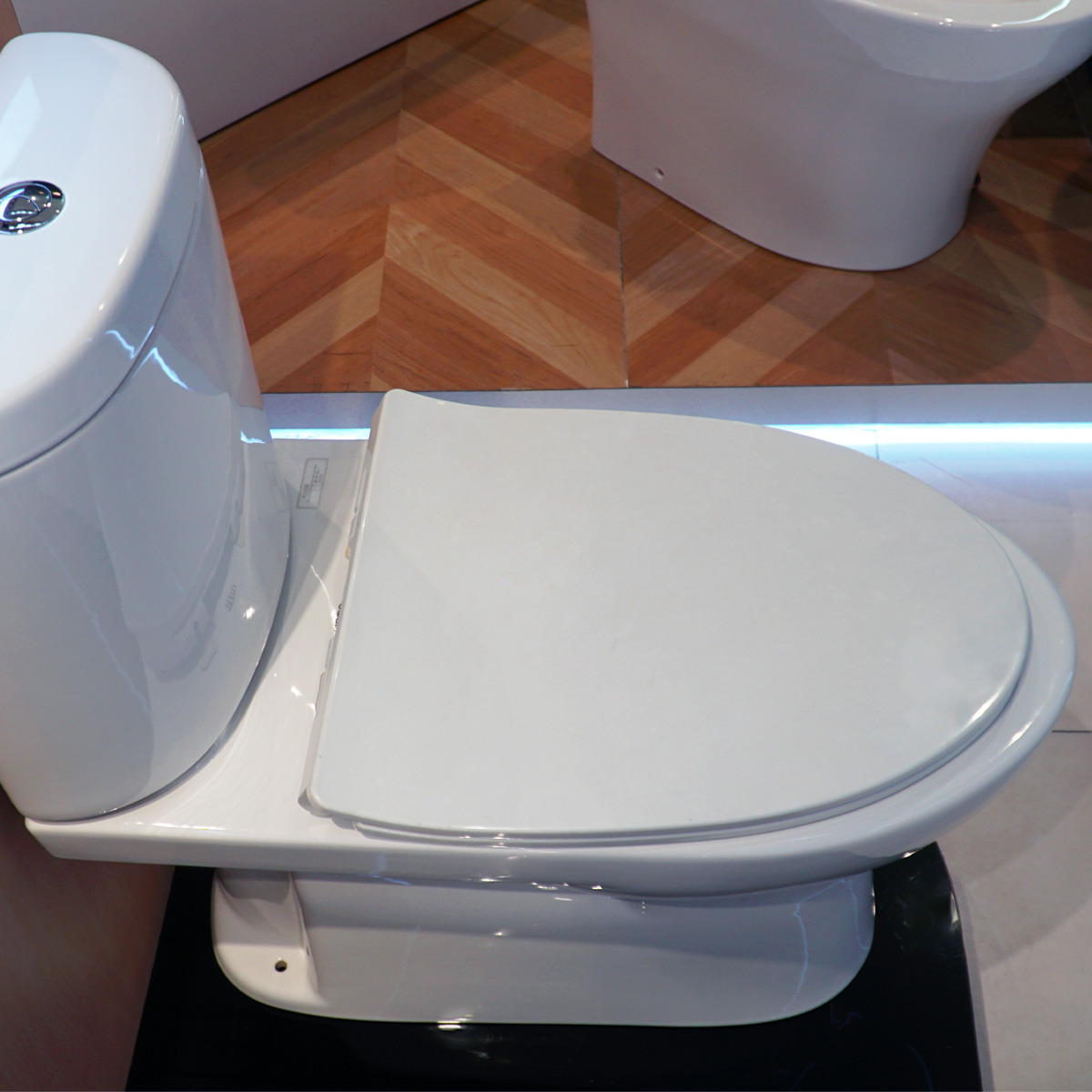 Bồn cầu 2 khối TOTO CS325DRT8 nắp đóng êm TC600VS