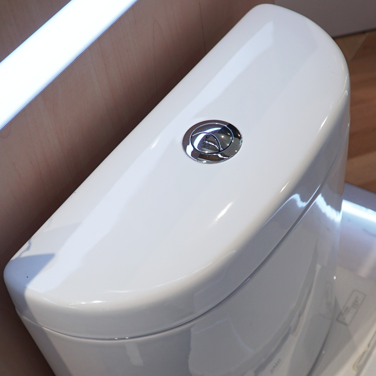 Bồn cầu 2 khối TOTO CS325DRT8 nắp đóng êm TC600VS