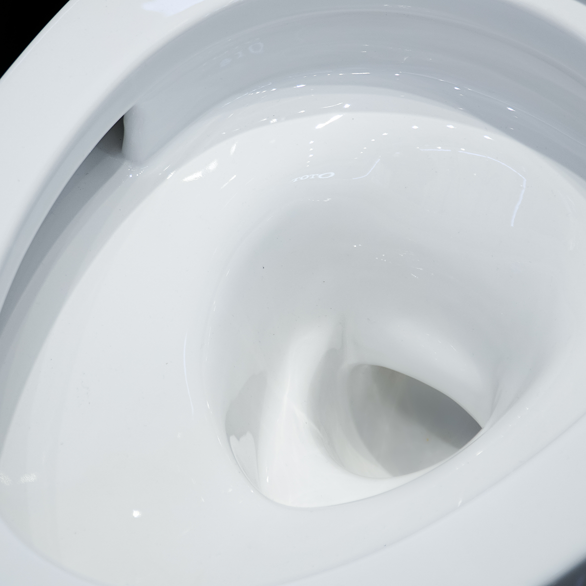 Bồn cầu 2 khối TOTO CS326DT10 nắp đóng êm TC395VS