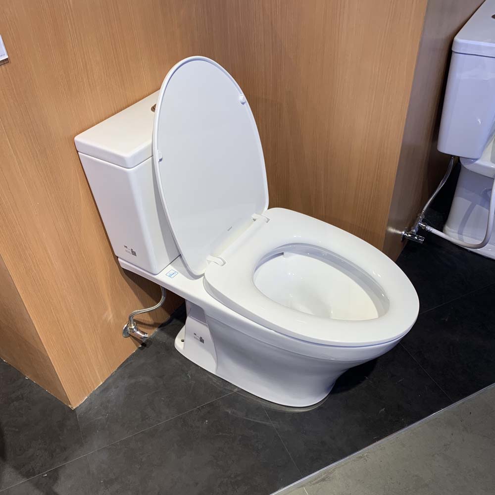 Bồn cầu 2 khối TOTO CS326DT10 nắp đóng êm TC395VS