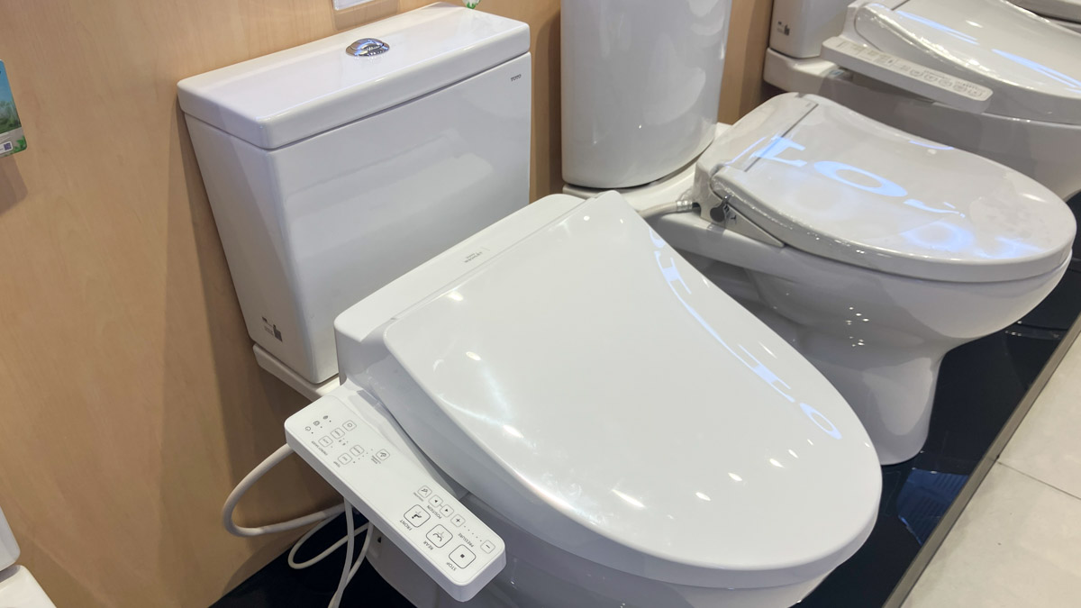Bồn cầu TOTO CS326DW26 2 khối nắp điện tử Washlet S1 TCF23661GAA