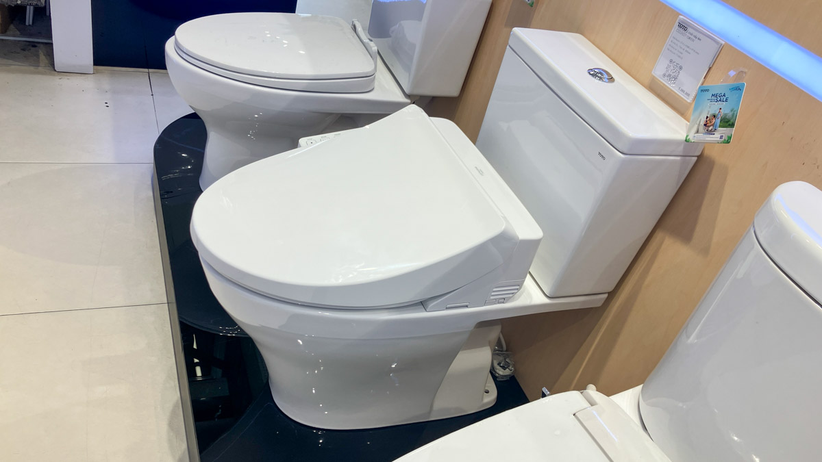 Bồn cầu TOTO CS326DW26 2 khối nắp điện tử Washlet S1 TCF23661GAA