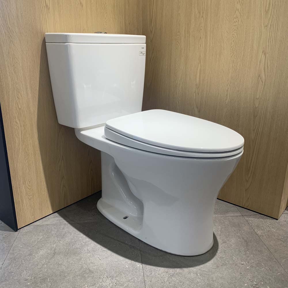 Bồn cầu 2 khối TOTO CS735DT10 nắp đóng êm TC395VS