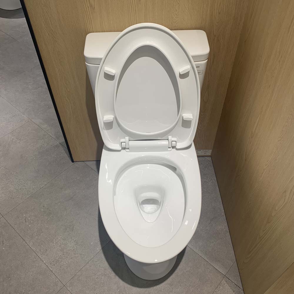 Bồn cầu 2 khối TOTO CS735DT10 nắp đóng êm TC395VS