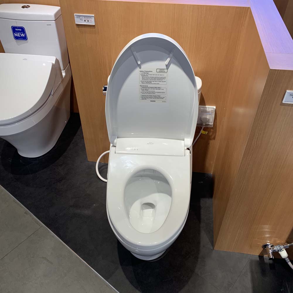 Bồn cầu TOTO CS767CRW12 2 khối nắp điện tử Washlet S7 TCF4911EZ giấu dây