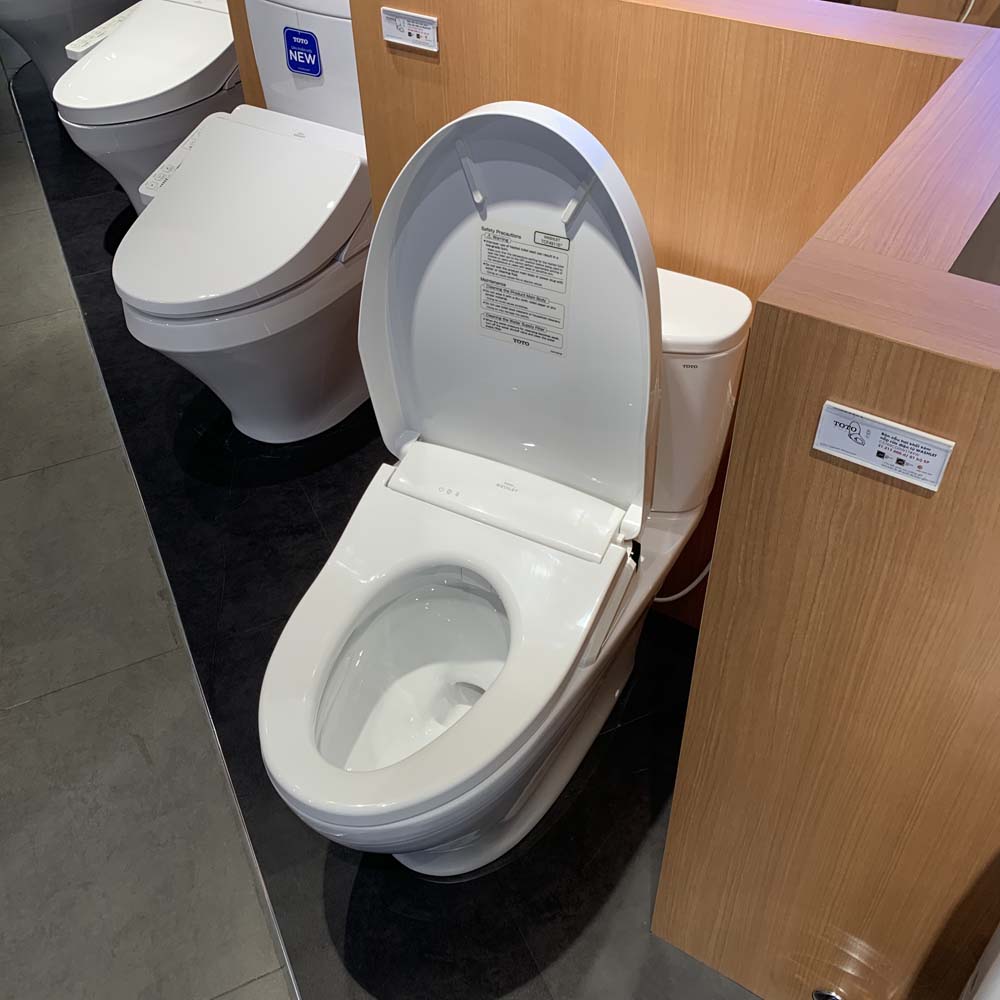 Bồn cầu TOTO CS767CRW12 2 khối nắp điện tử Washlet S7 TCF4911EZ giấu dây