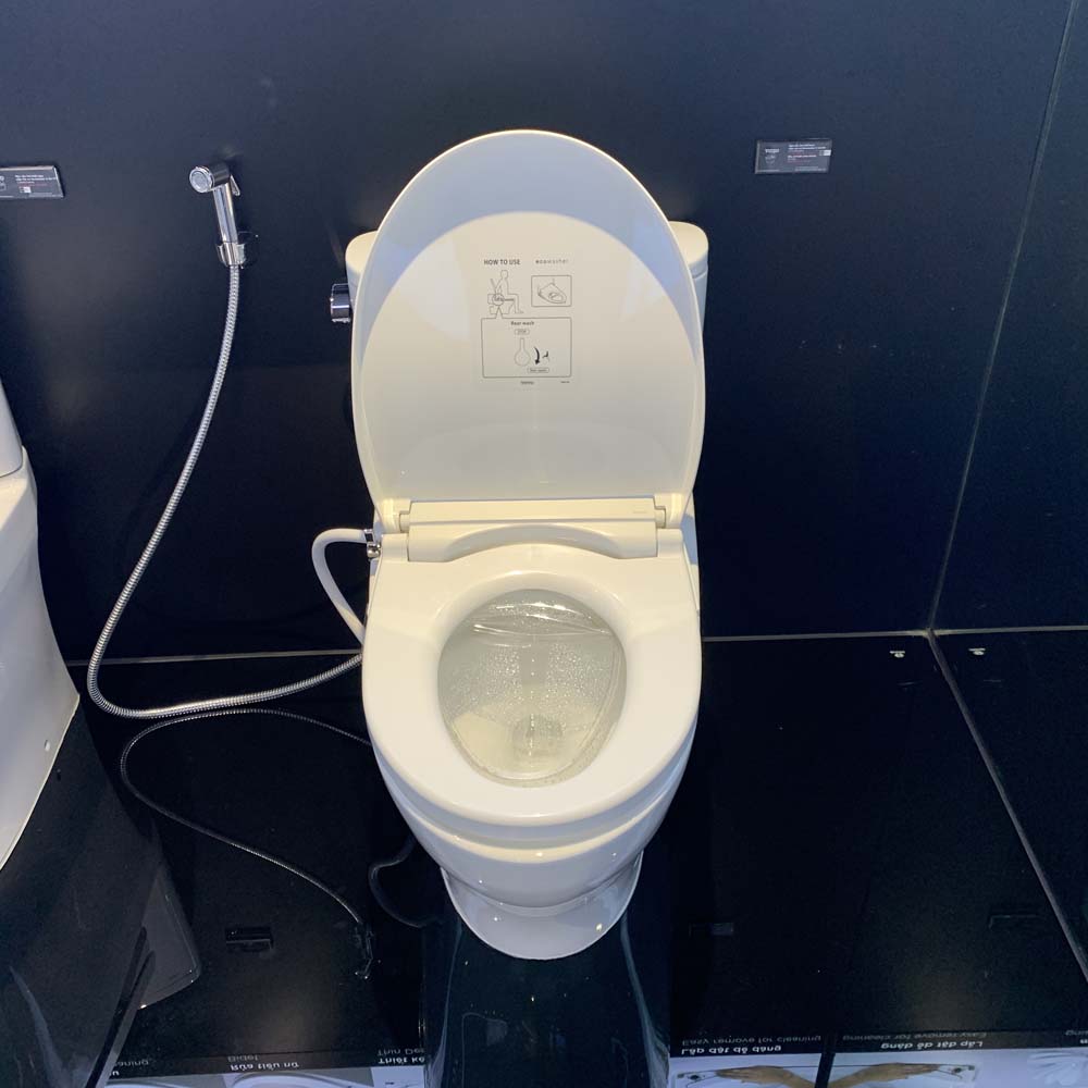 Bồn cầu TOTO CS767RE2 2 khối nắp rửa cơ TCW07S