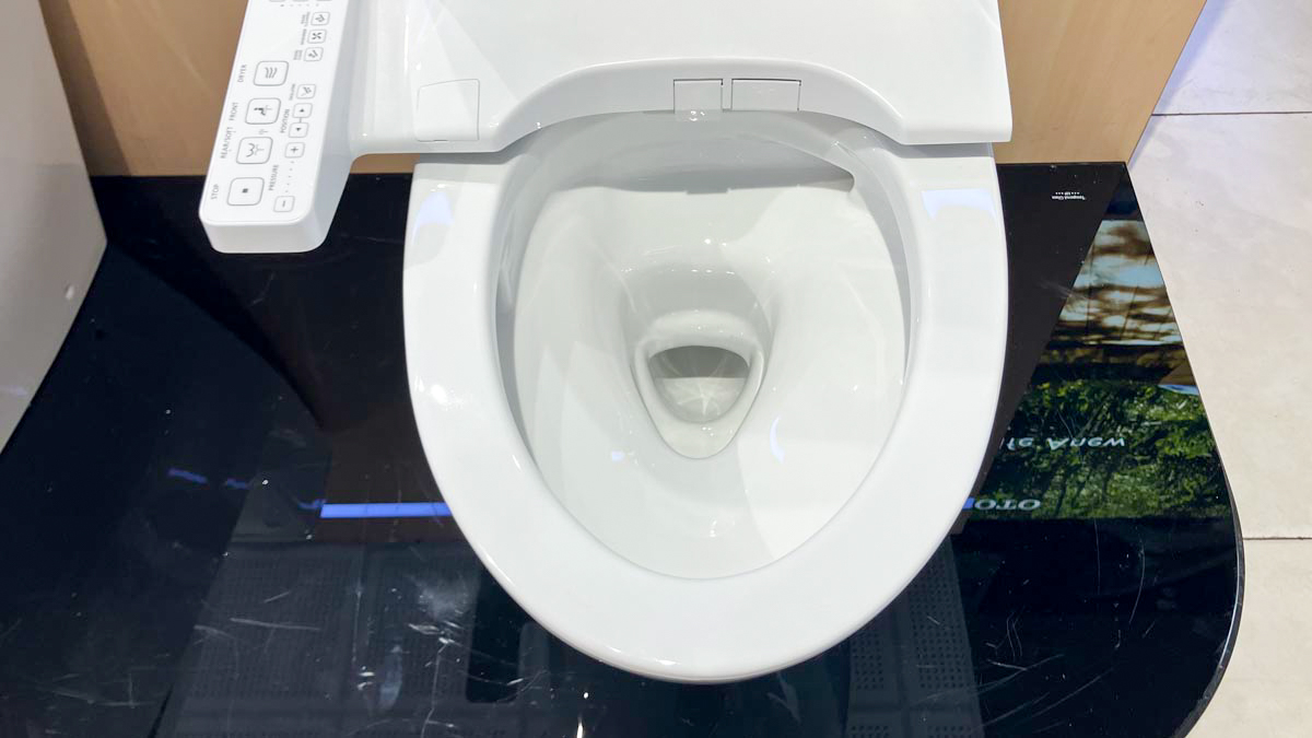 Bồn cầu TOTO CS769CDRW24 2 khối nắp điện tử Washlet S2 TCF33461GAA giấu dây