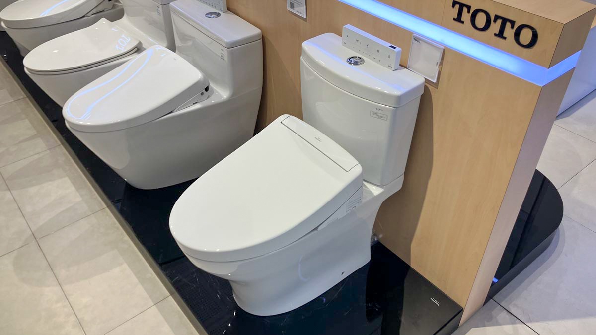 Bồn cầu TOTO CS769CDRW25 2 khối nắp điện tử Washlet S5 TCF34461GAA giấu dây