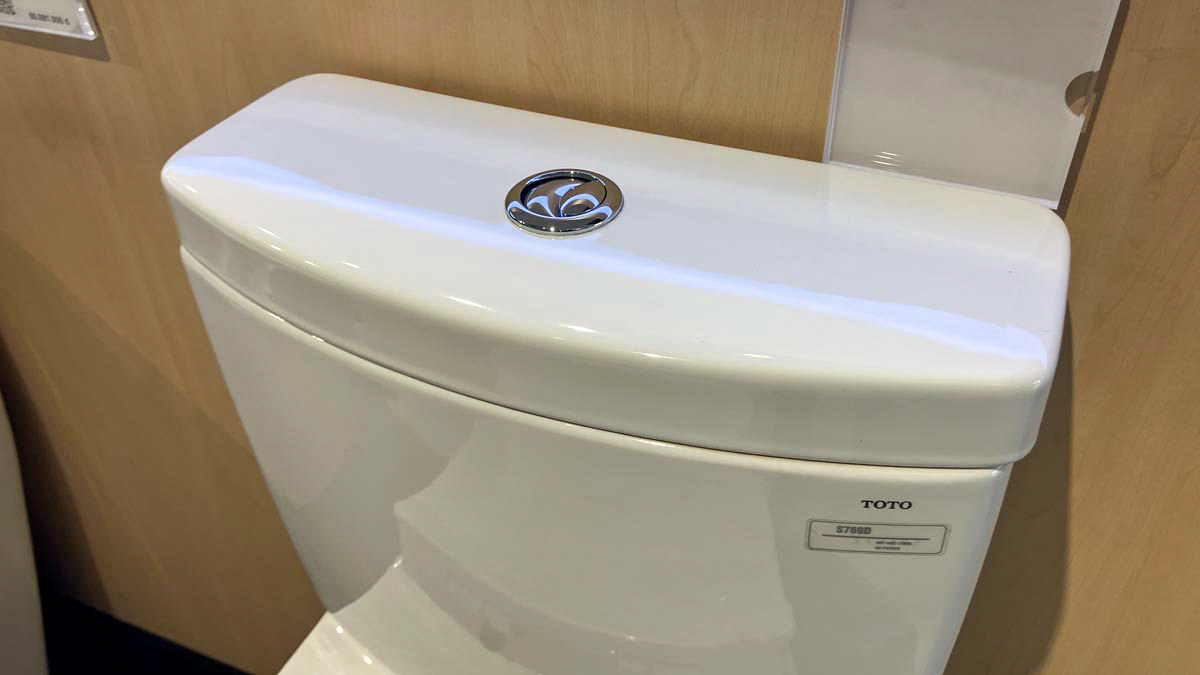 Bồn cầu 2 khối TOTO CS769DRT8 (CS769DT8) nắp đóng êm TC600VS
