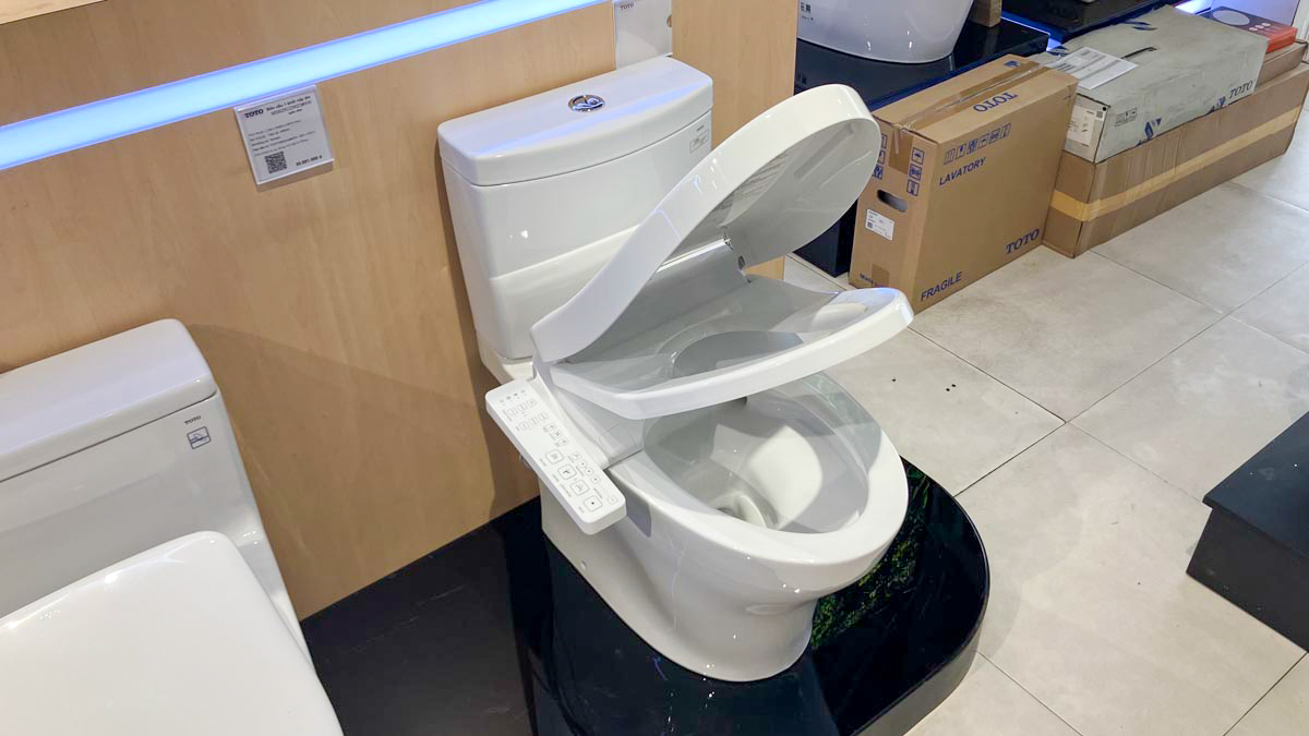 Bồn cầu TOTO CS769DRW24 2 khối nắp điện tử Washlet S2 TCF33461GAA