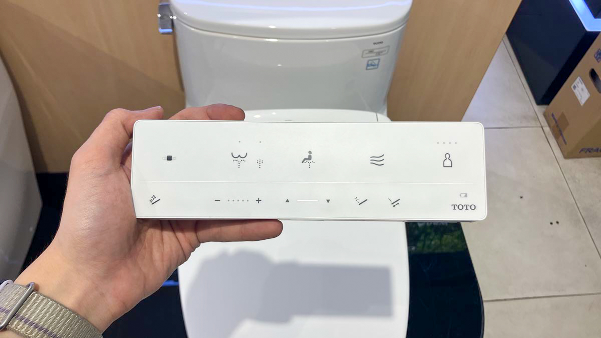 Bồn cầu TOTO CS769DRW25 2 khối nắp điện tử Washlet S5 TCF34461GAA