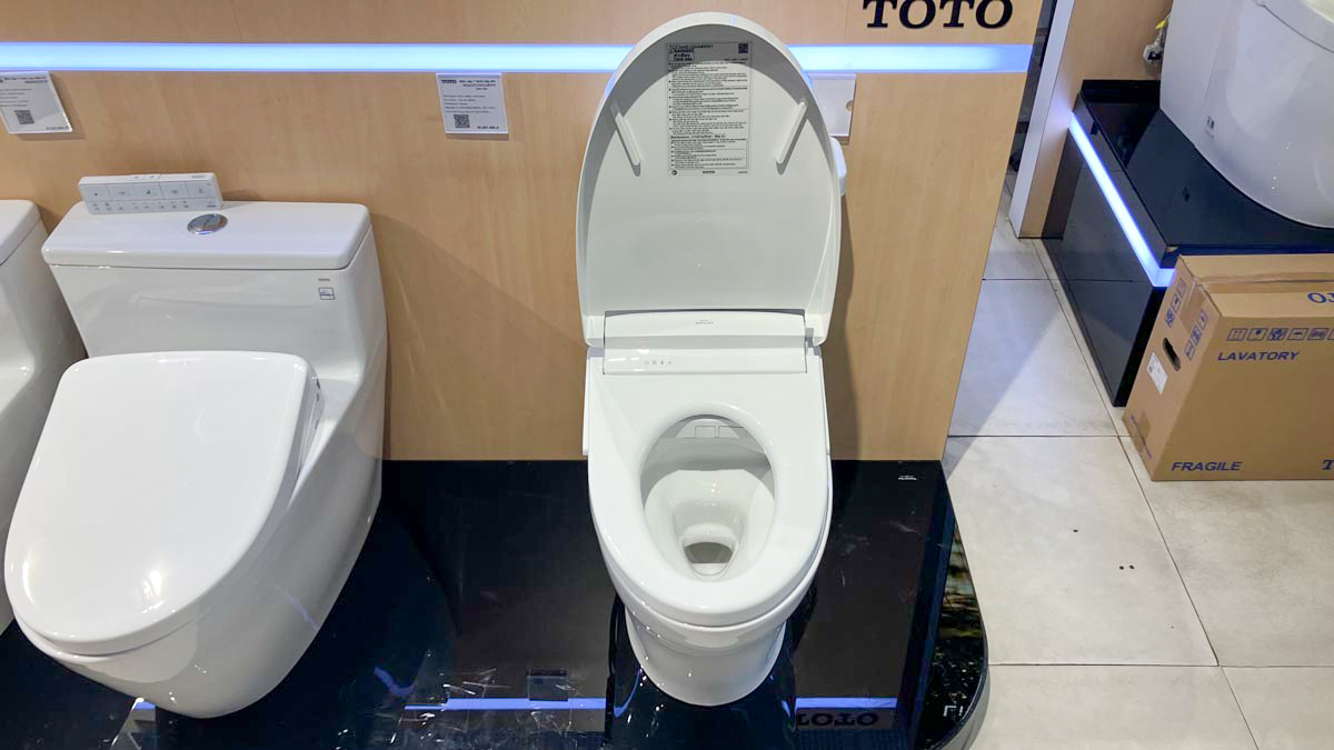 Bồn cầu TOTO CS769DRW25 2 khối nắp điện tử Washlet S5 TCF34461GAA