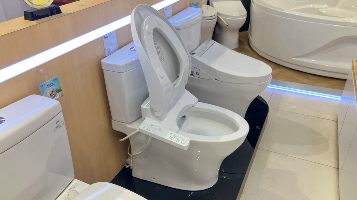 Bồn cầu TOTO CS769DRW26 2 khối nắp điện tử Washlet S1 TCF23661GAA