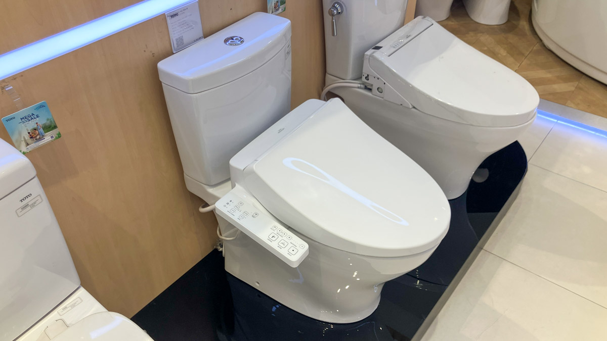 Bồn cầu TOTO CS769DRW26 2 khối nắp điện tử Washlet S1 TCF23661GAA