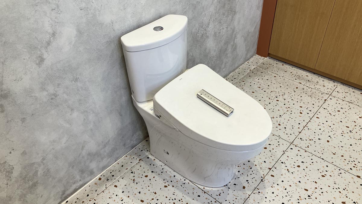 Bồn cầu TOTO CS838CDW12 2 khối nắp điện tử Washlet S7 TCF4911EZ giấu dây