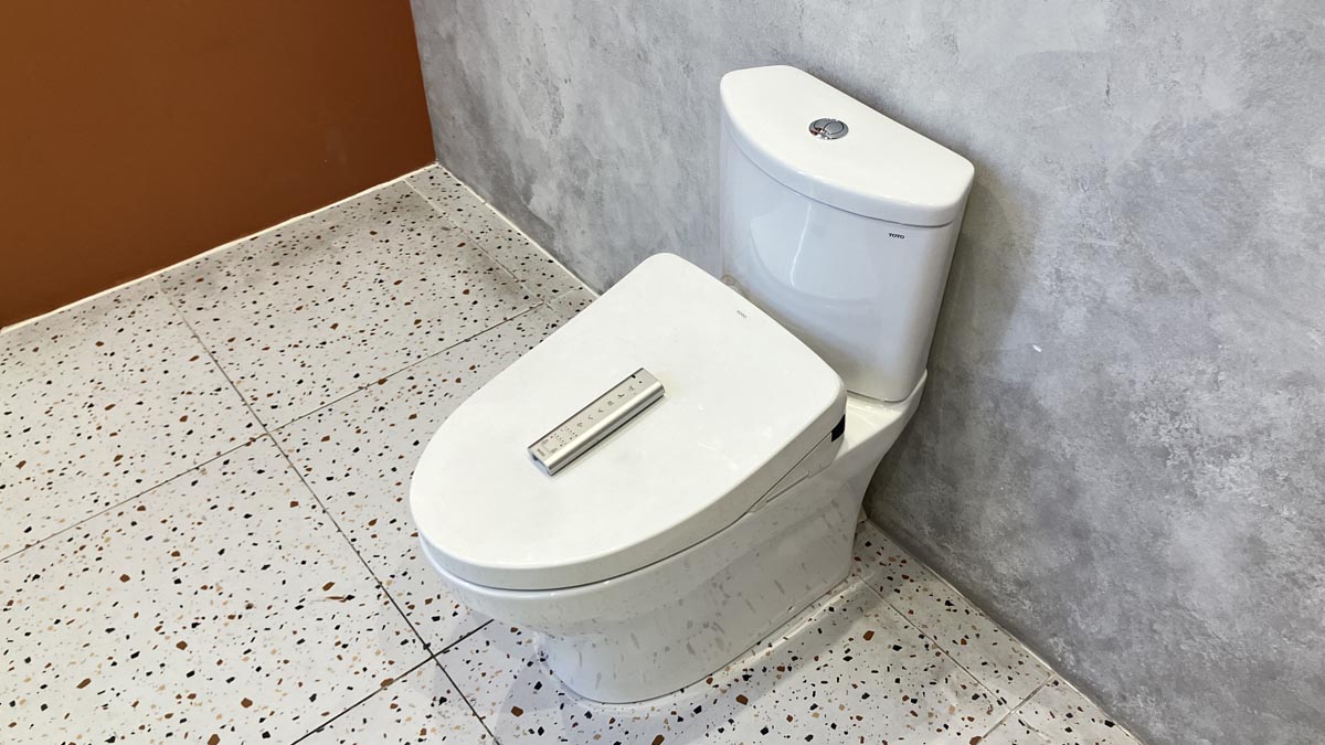 Bồn cầu TOTO CS838CDW12 2 khối nắp điện tử Washlet S7 TCF4911EZ giấu dây
