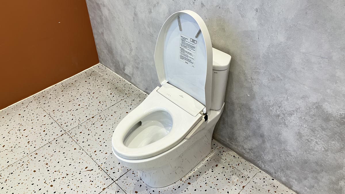 Bồn cầu TOTO CS838CDW12 2 khối nắp điện tử Washlet S7 TCF4911EZ giấu dây