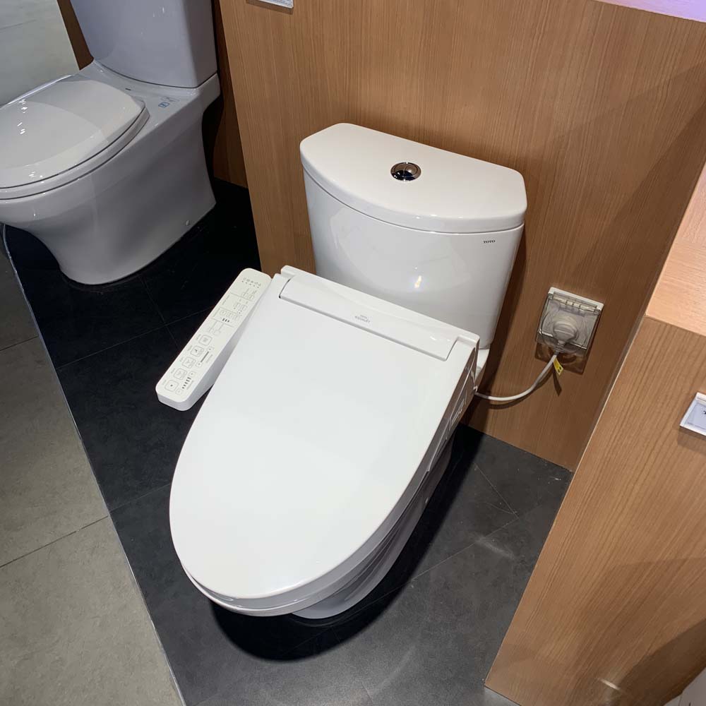 Bồn cầu TOTO CS838CDW17 2 khối nắp điện tử Washlet C2 TCF23460AAA giấu dây