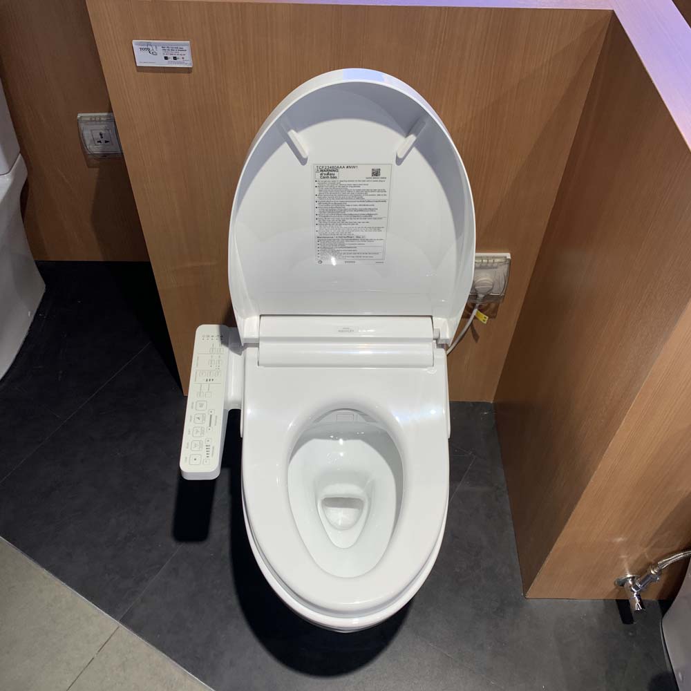 Bồn cầu TOTO CS838CDW17 2 khối nắp điện tử Washlet C2 TCF23460AAA giấu dây