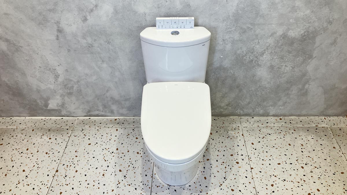 Bồn cầu TOTO CS838CDW23 2 khối nắp điện tử Washlet S7 TCF47360GAA giấu dây