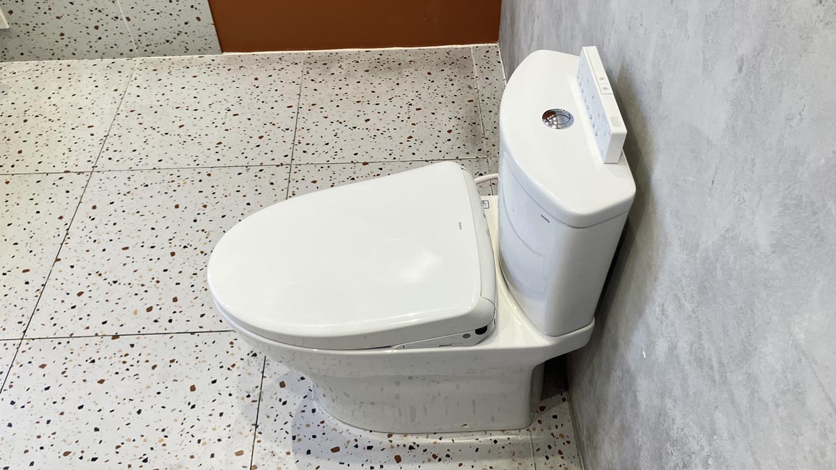 Bồn cầu TOTO CS838CDW23 2 khối nắp điện tử Washlet S7 TCF47360GAA giấu dây