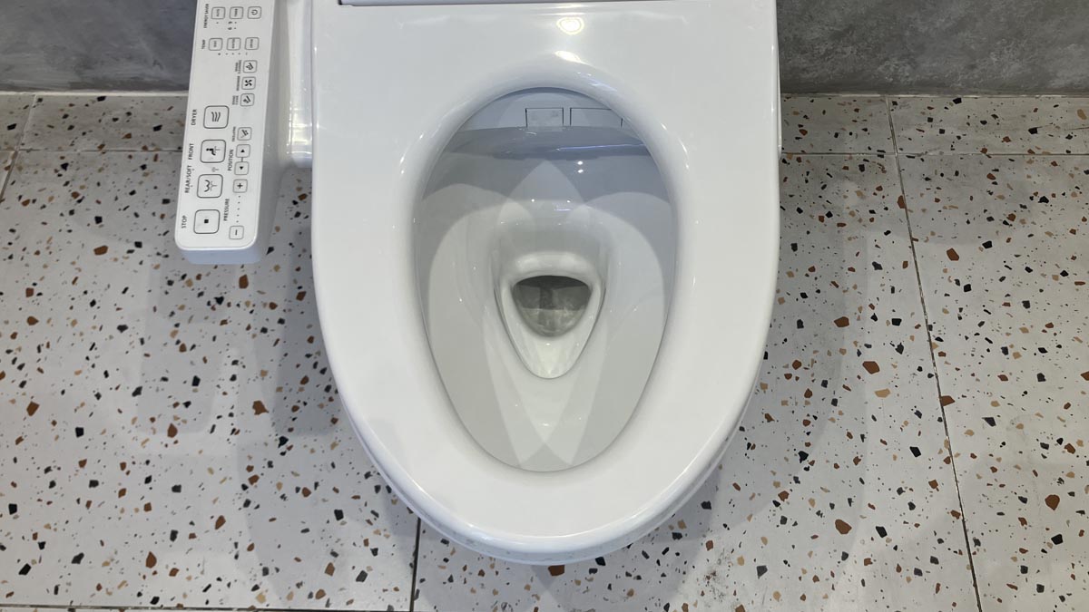 Bồn cầu TOTO CS838CDW24 2 khối nắp điện tử Washlet S2 TCF33461GAA giấu dây