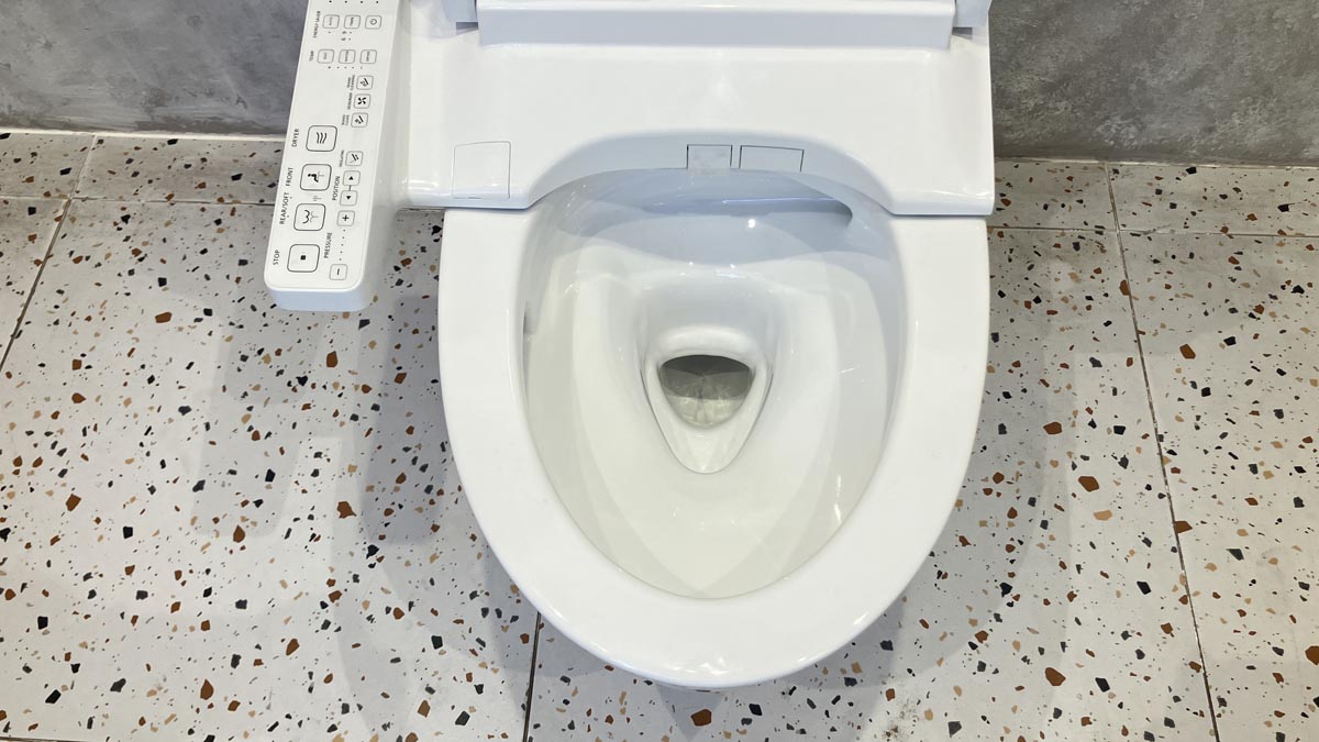 Bồn cầu TOTO CS838CDW24 2 khối nắp điện tử Washlet S2 TCF33461GAA giấu dây