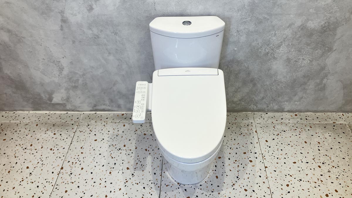 Bồn cầu TOTO CS838CDW24 2 khối nắp điện tử Washlet S2 TCF33461GAA giấu dây