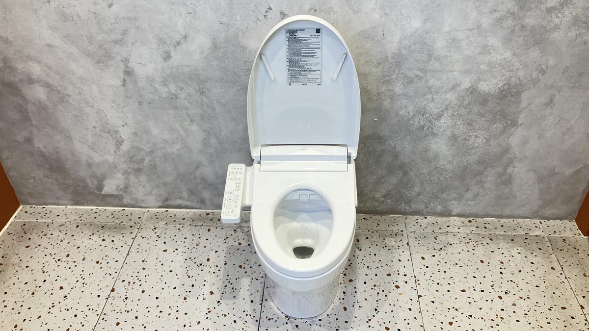 Bồn cầu TOTO CS838CDW24 2 khối nắp điện tử Washlet S2 TCF33461GAA giấu dây