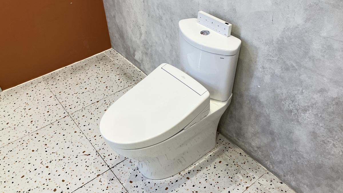 Bồn cầu TOTO CS838CDW25 2 khối nắp điện tử Washlet S5 TCF34461GAA giấu dây