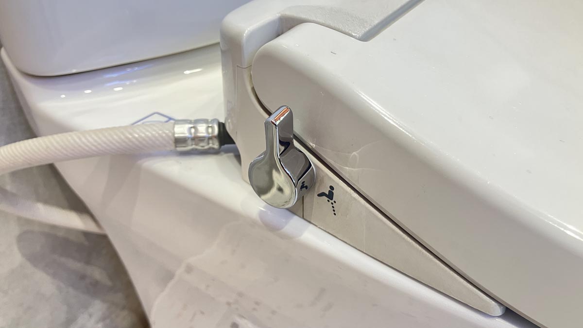 Bồn cầu TOTO CS838DE2 2 khối nắp rửa cơ TCW07S