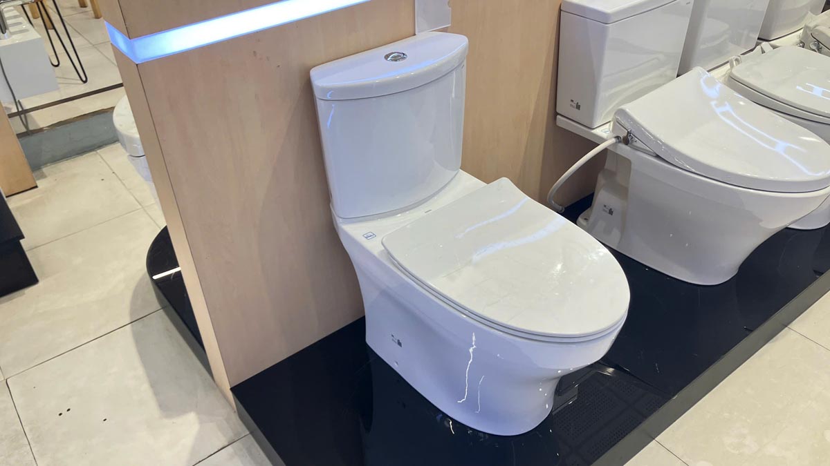 Bồn cầu 2 khối TOTO CS838DT8 nắp đóng êm TC600VS