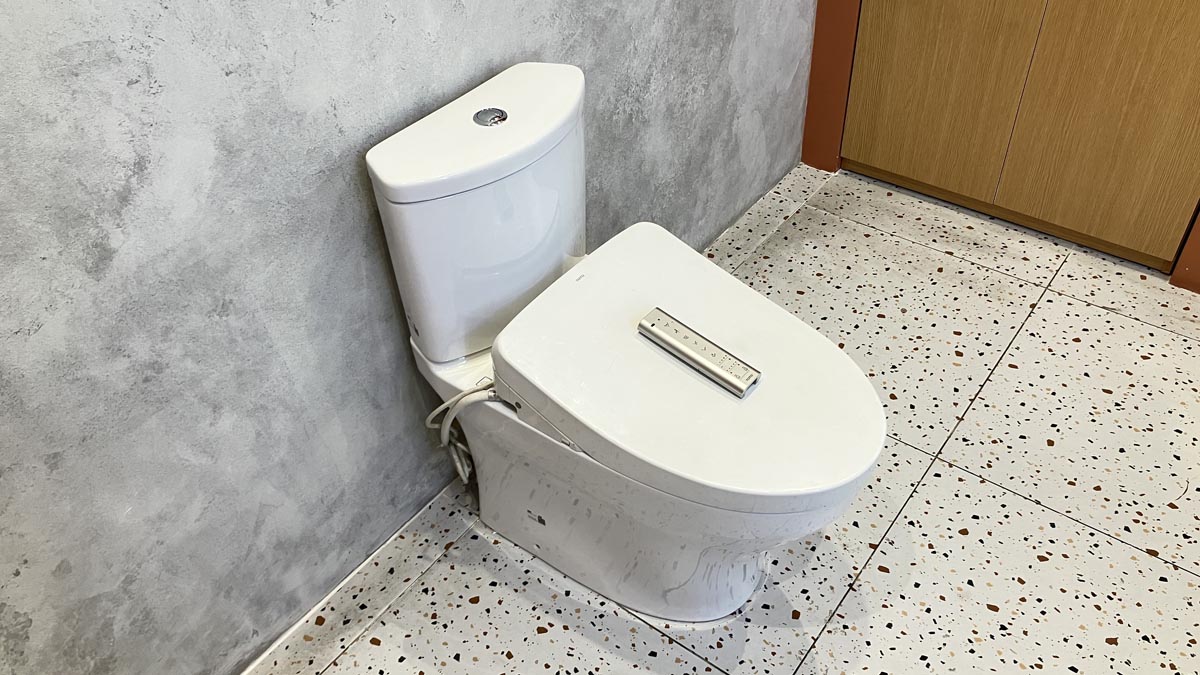 Bồn cầu TOTO CS838DW11 2 khối nắp điện tử Washlet S7 TCF4911Z