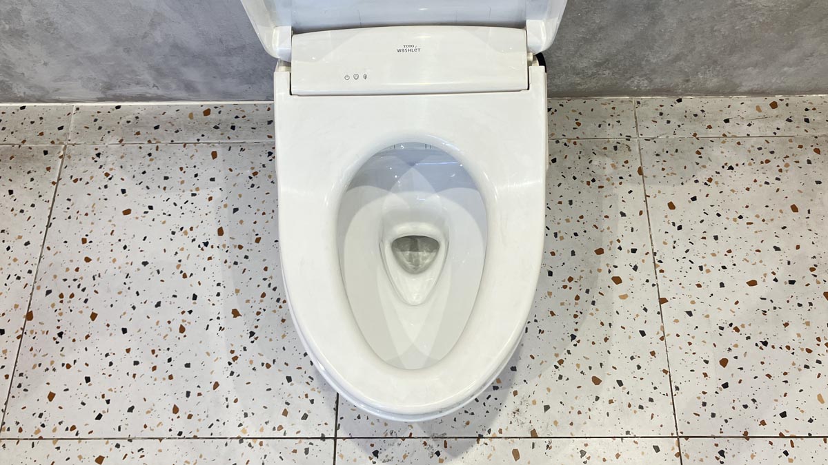 Bồn cầu TOTO CS838DW11 2 khối nắp điện tử Washlet S7 TCF4911Z