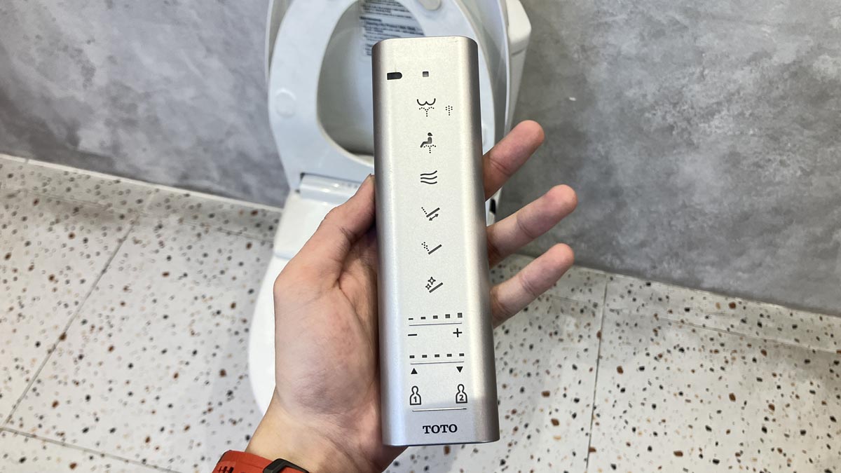 Bồn cầu TOTO CS838DW11 2 khối nắp điện tử Washlet S7 TCF4911Z